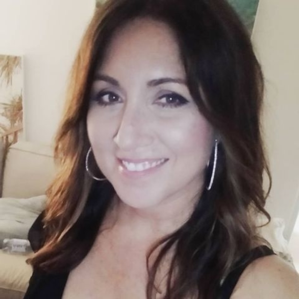 Meet your Posher, Simone